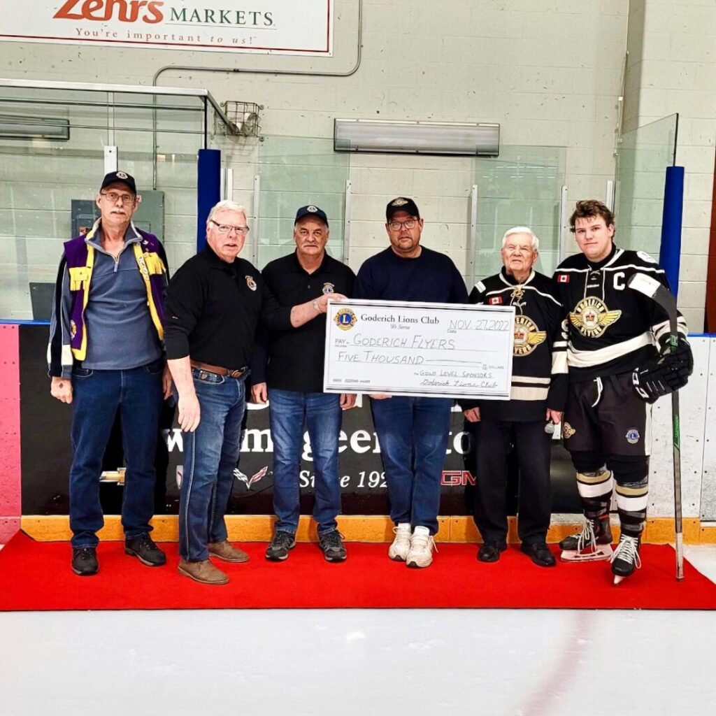 Goderich Flyers receive Generous Donation from Goderich Lions of ,000