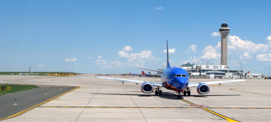 Computer outage delays thousands of planes across North America