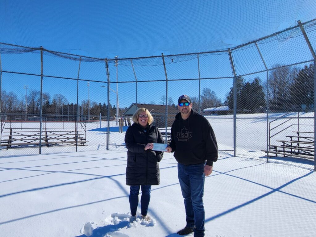 Huron County Slo-pitch doubles up donations