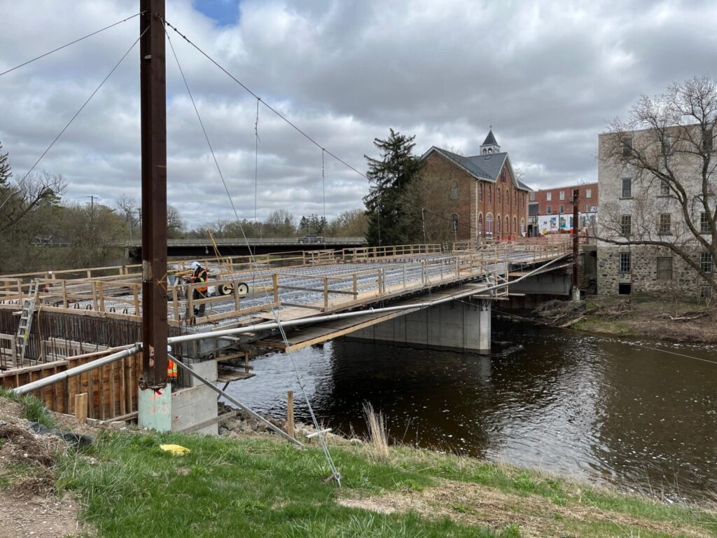 Temporary Bridge in Paisley Coming Down