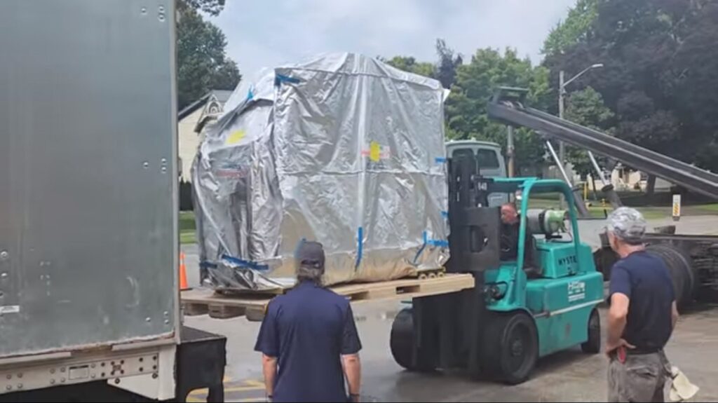 Saugeen Memorial Hospital Foundation sees CT Scanner arrive at the Hospital