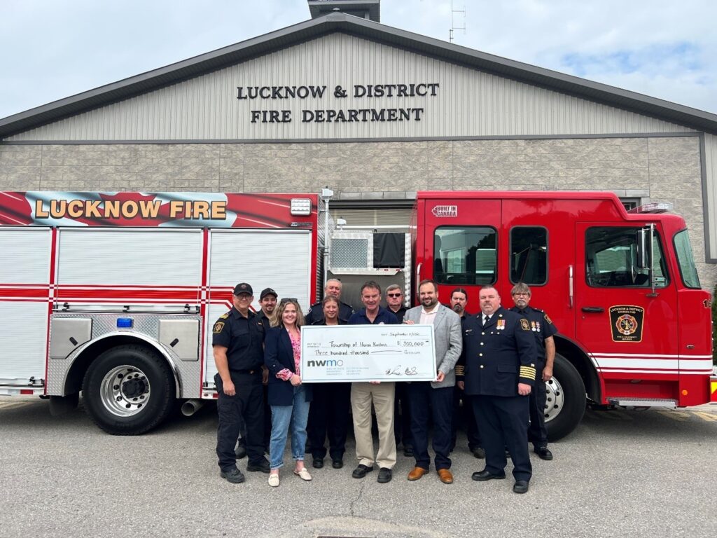 Huron-Kinloss celebrate arrival of New Pumper Truck for Local Fire Department