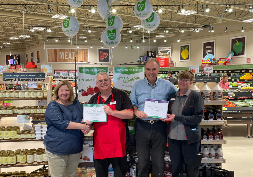 Markdale Foodland Honoured with Retailer Award