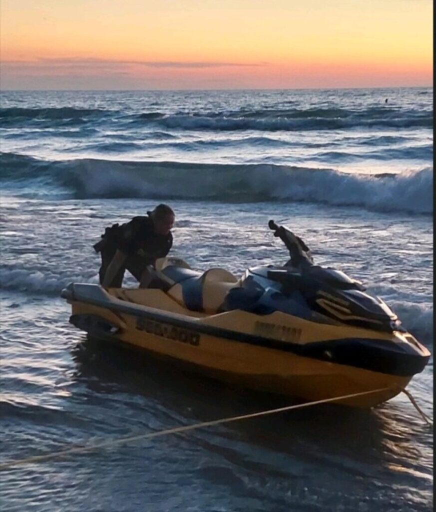 Police Respond to Capsized Watercraft at Station Beach