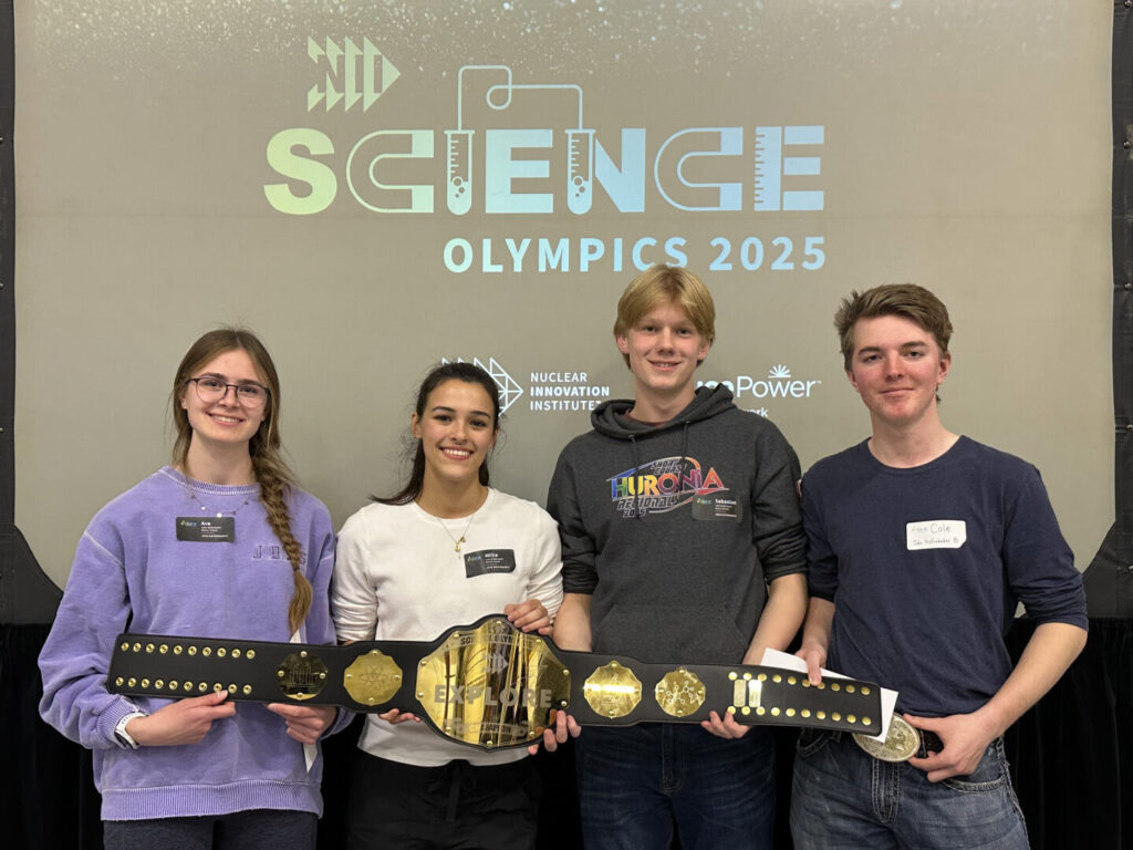 Four JDSS Students Shine at Science Olympics