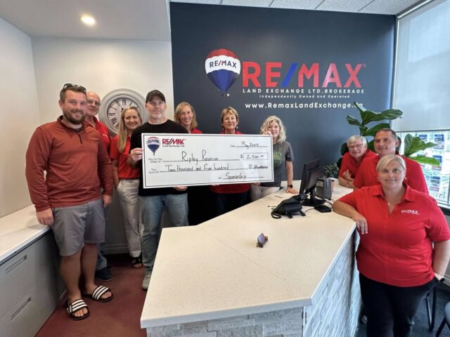 Remax Donates Towards Ripley Reunion Remax Donates Towards Ripley Reunion